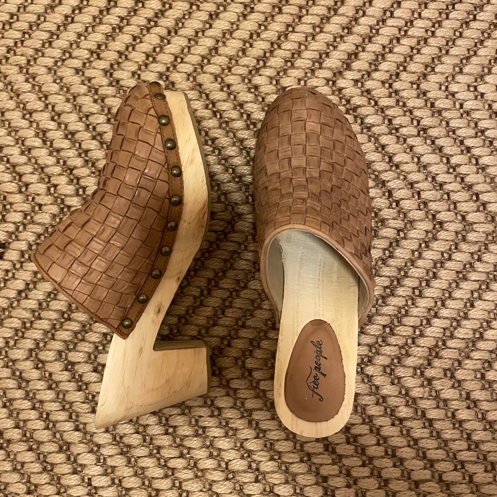Free People Adelaide Wooden Clogs Women's Size 8.5